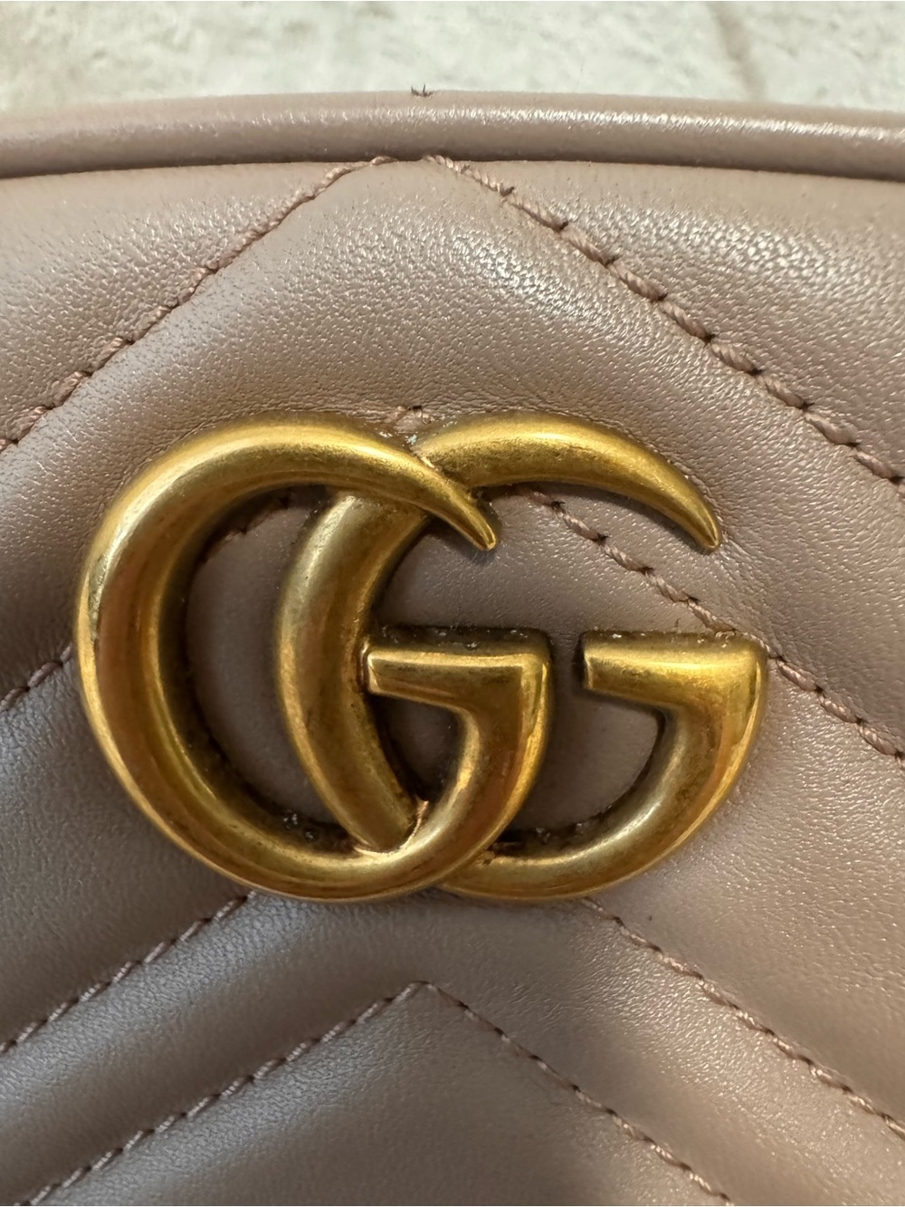 Gucci Nude Chevron GG Marmont Crossbody Belt Bag - Picture 4 of 11